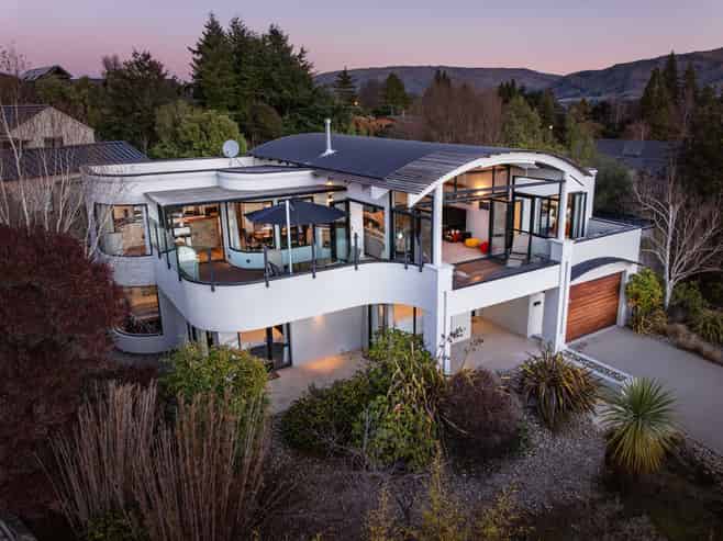 8 Penrith Park Drive, Wanaka