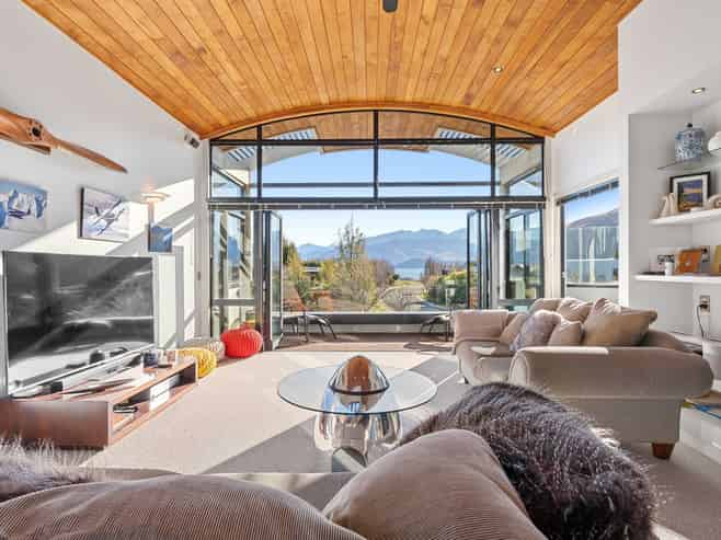 8 Penrith Park Drive, Wanaka