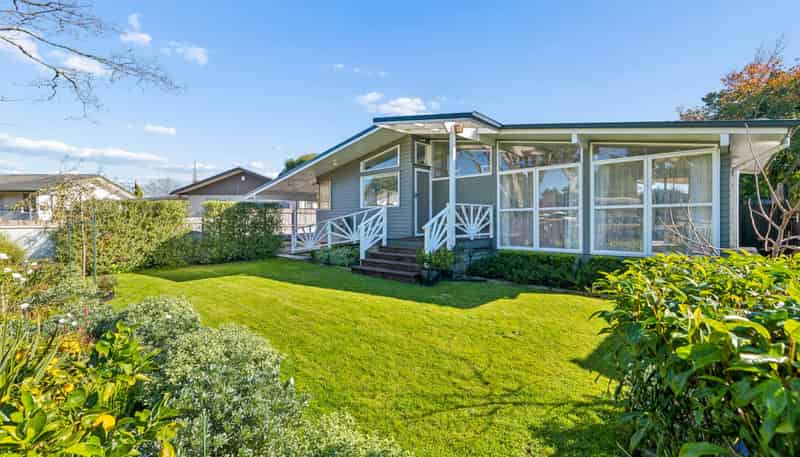 12 Chibnall Place, Conifer Grove