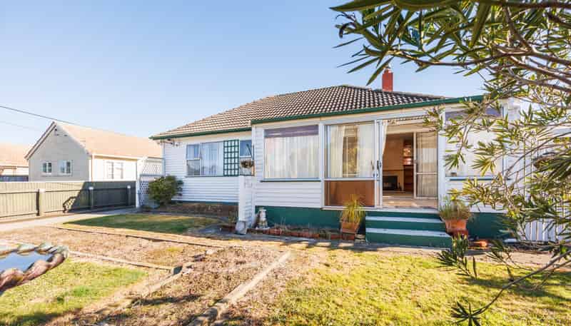 25 Easton Street, Foxton