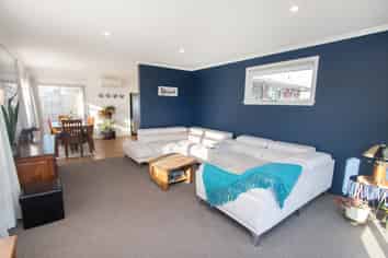 76 Grove Street, Tinwald