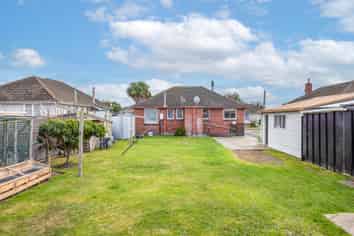 25 Avro Crescent, Hornby