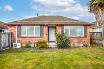 25 Avro Crescent, Hornby