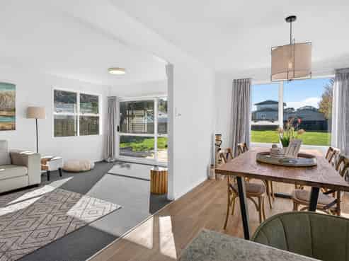 9 Lyttle Way, Featherston