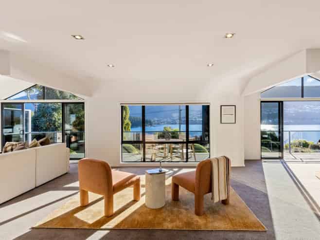 660 Peninsula Road, Kelvin Heights