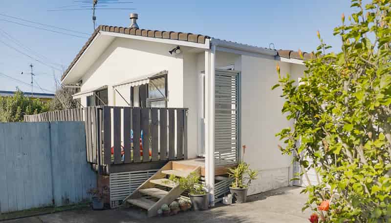 2/19 Scott Ave, Mangere Bridge
