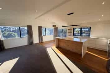 220 Karetai Road, Highcliff
