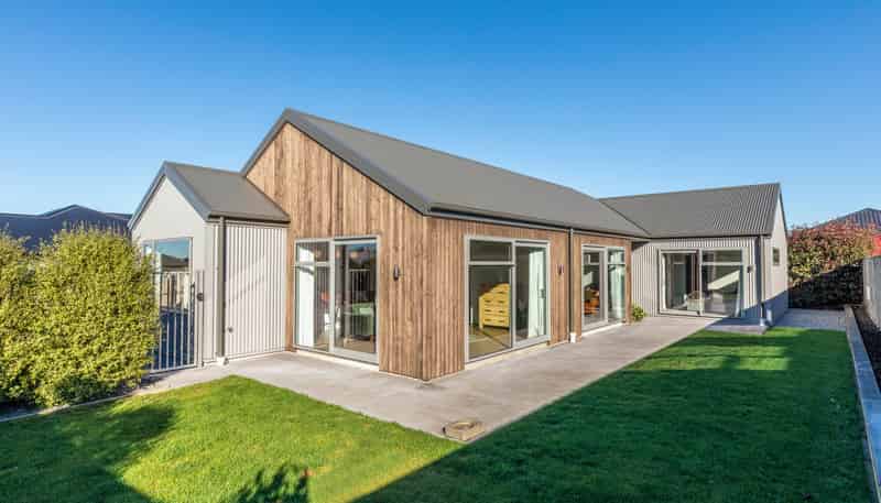 25 Gemstone Place, Rolleston