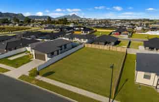 21 Te Piriti Road, One Tree Point