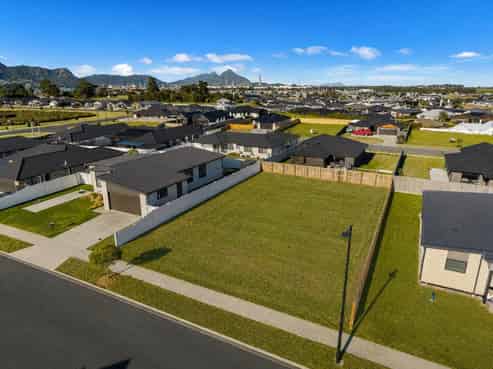21 Te Piriti Road, One Tree Point