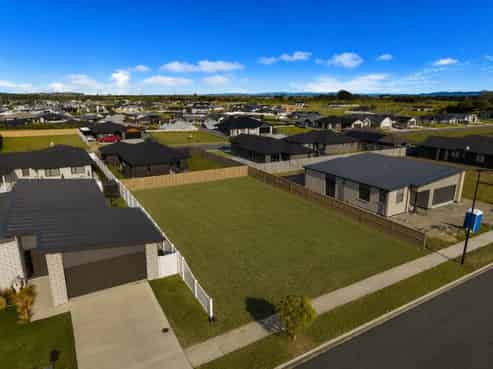 21 Te Piriti Road, One Tree Point