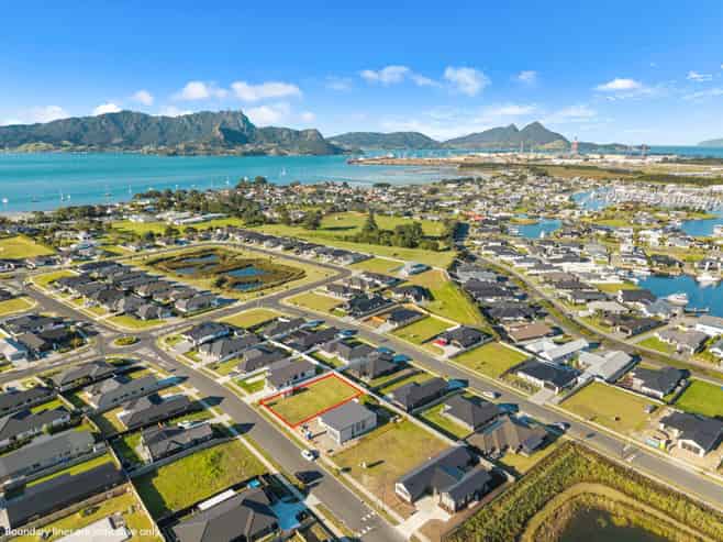 21 Te Piriti Road, One Tree Point
