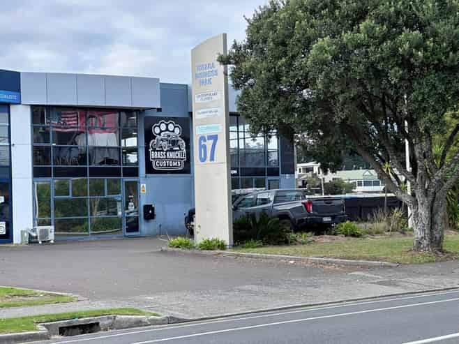 Prime Corner Industrial Warehouse with Showroom