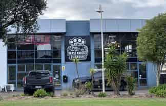 Prime Corner Industrial Warehouse with Showroom