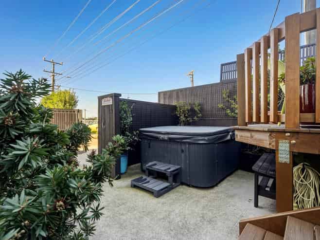 174A Archers Road, Glenfield