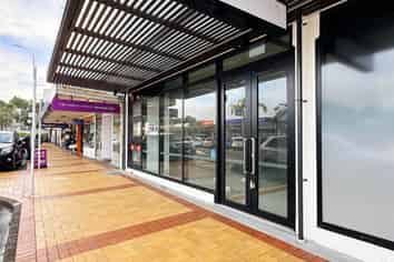 BRAND NEW RETAIL – PRIME POSITION
