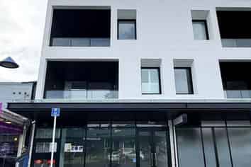 BRAND NEW RETAIL – PRIME POSITION
