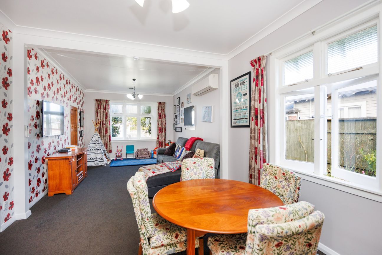 DESIGNED FOR MULTI-GENERATIONAL LIVING - Widok 5