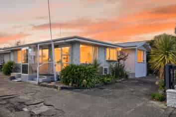 347 Worcester Street, Linwood