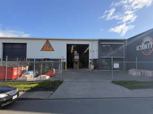 Tidy, clear span, high stud warehouse