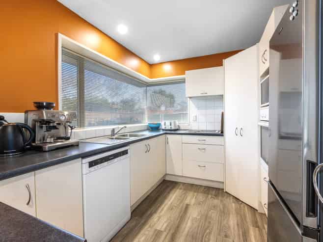 148 Brookside Tce, Bryndwr