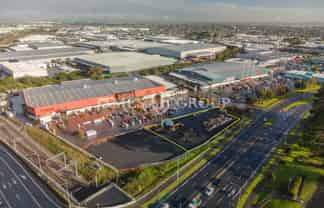 High Profile Yard On Lambie