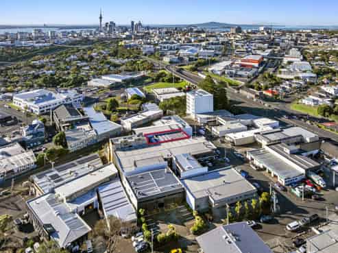 Ultimate occupier opportunity on mixed use land