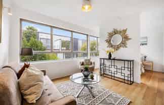 208/9 Sarawia Street, Newmarket