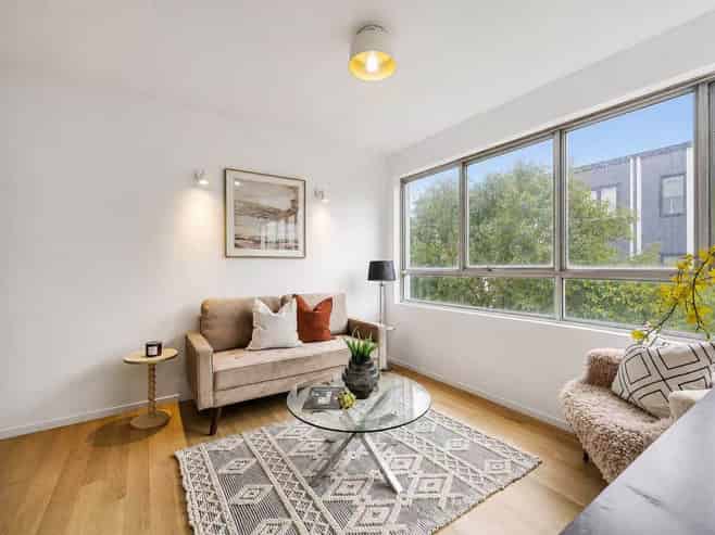 208/9 Sarawia Street, Newmarket