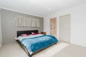 58 Darjon Drive, Huntington