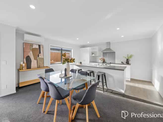 96 Farmer Crescent, Taita