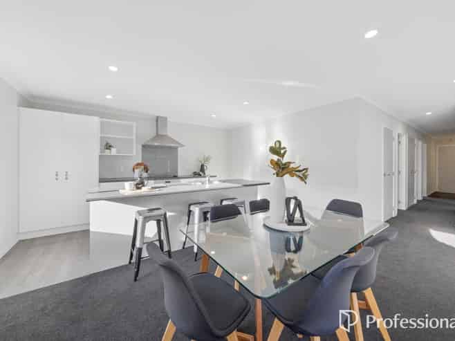 96 Farmer Crescent, Taita