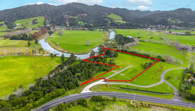 196 Clevedon-Kawakawa Road, Clevedon