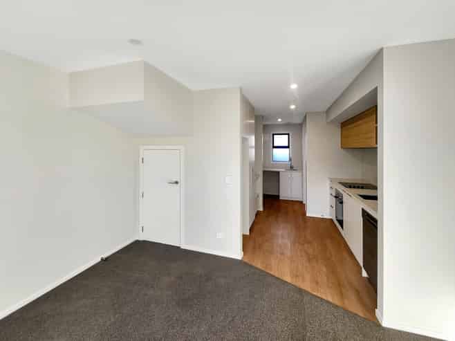 4/31 Wainuiomata Road, Wainuiomata