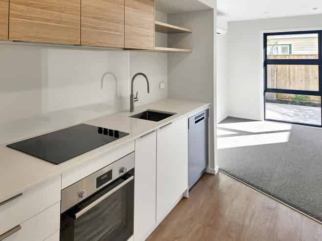 4/31 Wainuiomata Road, Wainuiomata