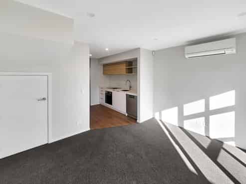 4/31 Wainuiomata Road, Wainuiomata