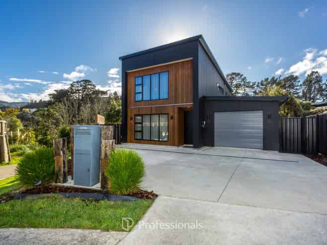 22 Rewarewa Way, Timberlea