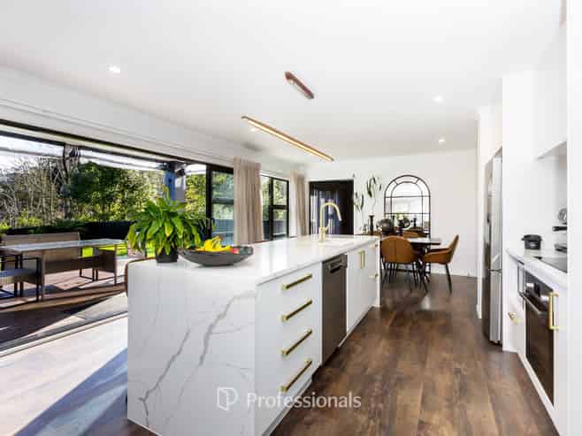 22 Rewarewa Way, Timberlea