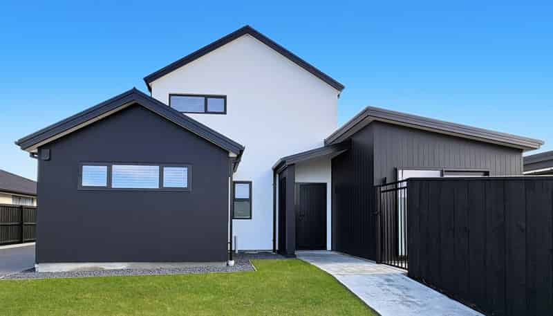 8 Phelan Pl, Aidanfield