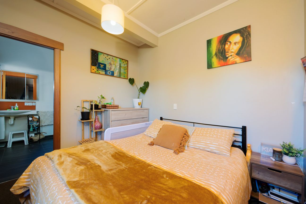 Selling As Is, Character Home – pohled 5