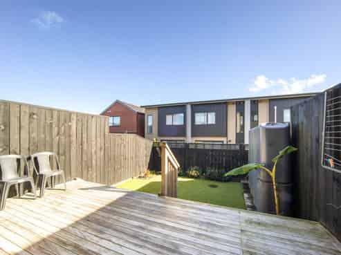 6 Oma Hoiho Place, Westgate