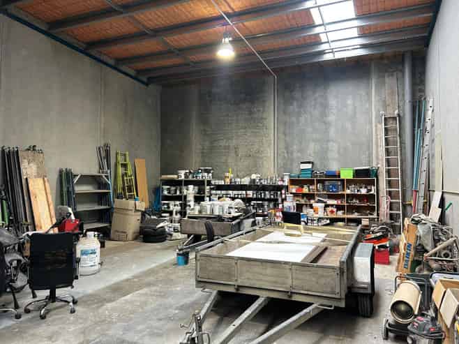 Industrial Unit with Yard