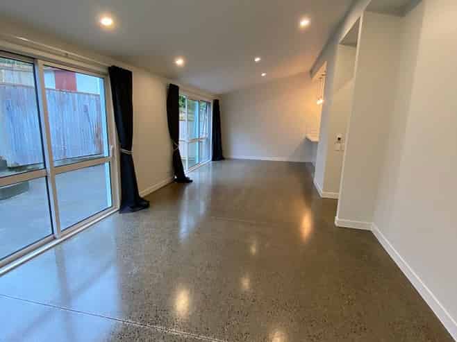 77 Nottingham Street, Karori