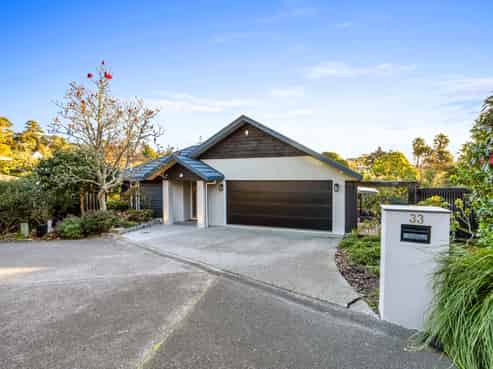 33 Chamari Close, Titirangi
