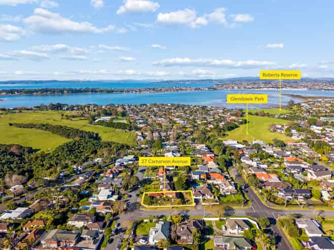 RC Imminent for 5 Architecturally Designed Family Homes | Premium Glendowie Corner Site