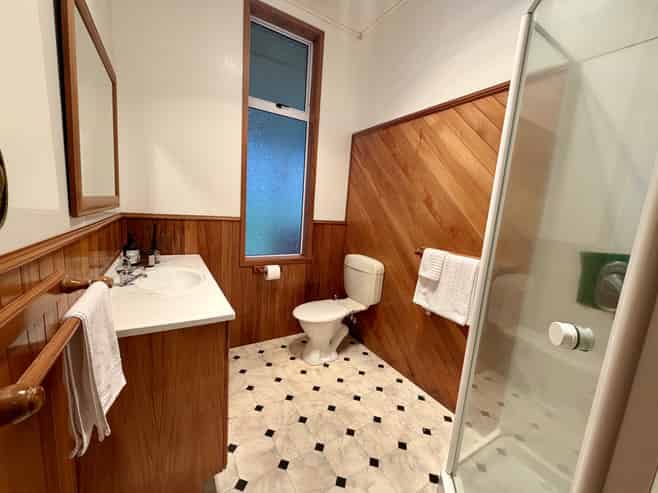 610 Grove Bush Woodlands Road, Mabel Bush
