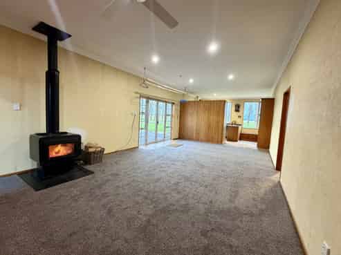 610 Grove Bush Woodlands Road, Mabel Bush