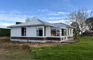 610 Grove Bush Woodlands Road, Mabel Bush