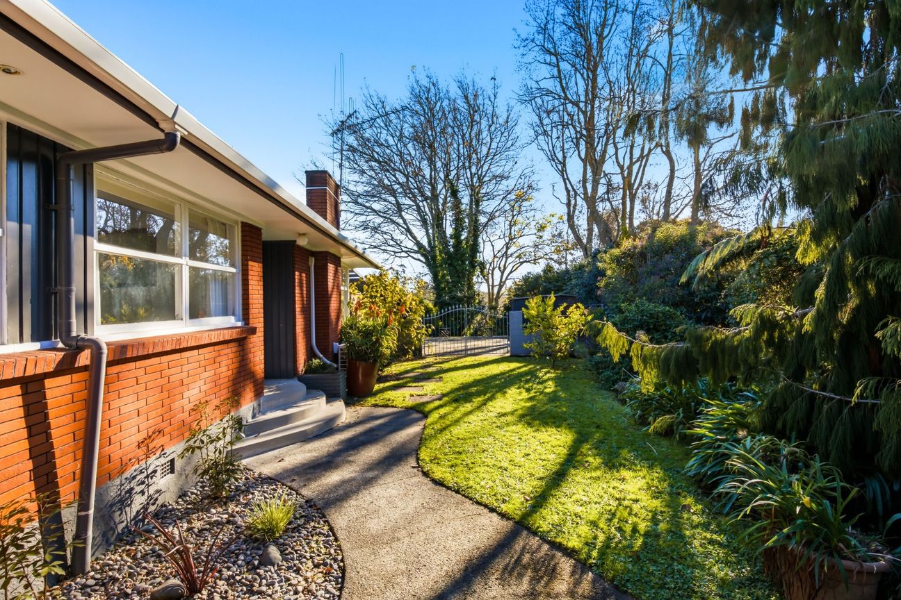 Rare By Nature, Exceptional By Location - Bild 2