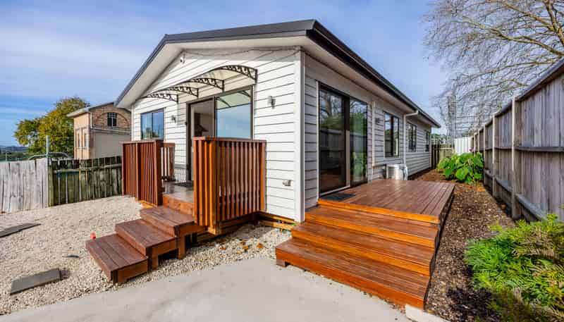 22A Lincoln Park Avenue, Massey